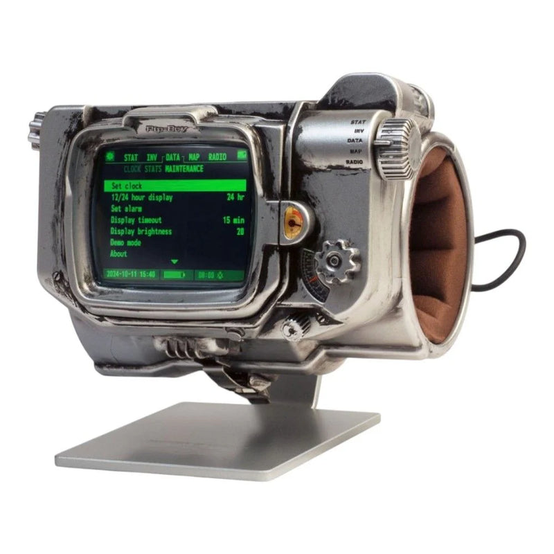 Fallout Pip-Boy 3000 Mk V Die-Cast Replica in scala 1:1